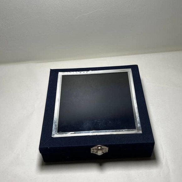 BLUE gift box jewelry display box - Picture 1 of 12